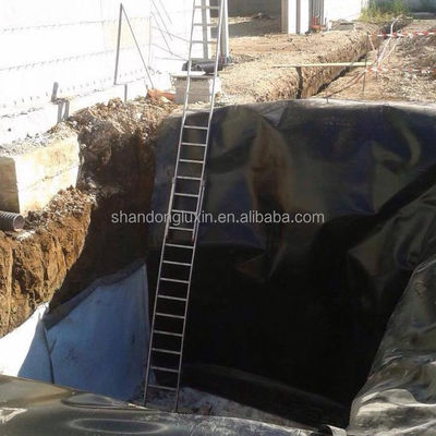 길이는 50-200m 인위적 호수 탱크 덤비 부착 및 물고기 연못을위한 HDPE 지오 멘브라인