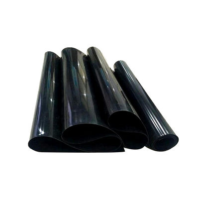 길이 50-200m 다양한 응용 프로그램을위한 부드럽고 반짝이는 HDPE 지오 엠브라인