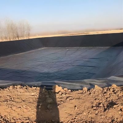 매립지 용 부드러운 표면 HDPE 지오 엠브라인 길이는 요청에 따라 50m-100m/roll