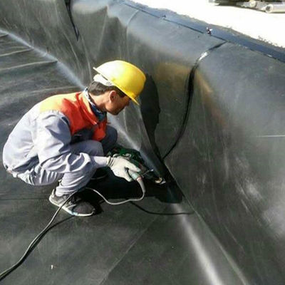 1mm-2mm 두께의 인공 호수 탱크 덤블링을 위한 방수 HDPE 지오 멘브라인