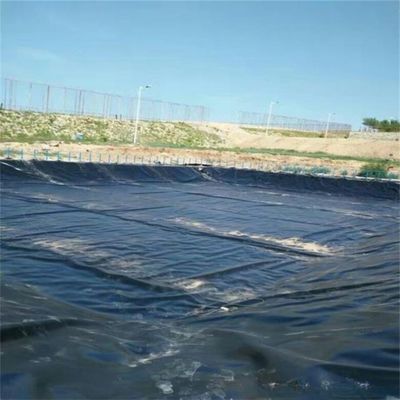 2mm HDPE 생선 연못 라인어 매립지 길이 50-200m 너비 1-6m 부드러운 표면