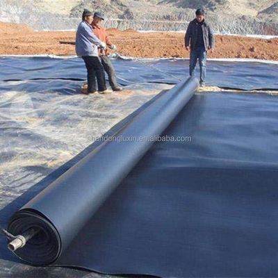 반짝이는 흰색 1.5mm HDPE 지오 림 롤 수영장 생선 농장 연못 라이너 탱크 덤 림