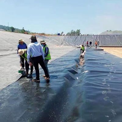 1m-8m 너비 블랙 화이트 그린 블루 환경 프로젝트용 HDPE 지오 엠브레인 라이너
